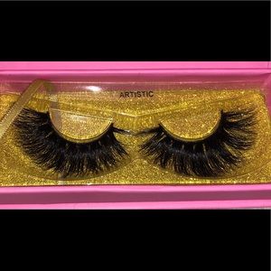 LUXURY MINK LASHES BY IMELDA